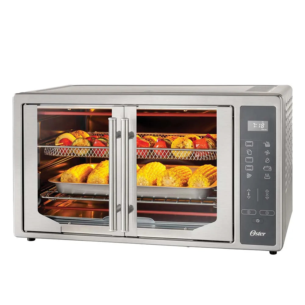 Horno Digital con Freidora de Aire Oster® 42L con 10 funciones pre-determinadas, capacidad de 42L, recubrimiento antiadherente, función de freír al aire con hasta 99.5% menos aceite, pre-calentamiento rápido, y puertas francesas.