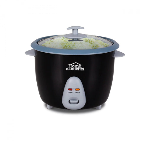 Olla Arrocera Home Elements de 0.6 litros en color negro con tapa de vidrio, recipiente antiadherente, cuchara plástica y taza medidora.