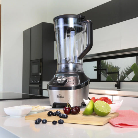 Licuadora Maxi Power con jarra Tritán de 1,85 litros, 1200 Watts de potencia, cuchillas de acero inoxidable y diseño elegante en acero inoxidable.