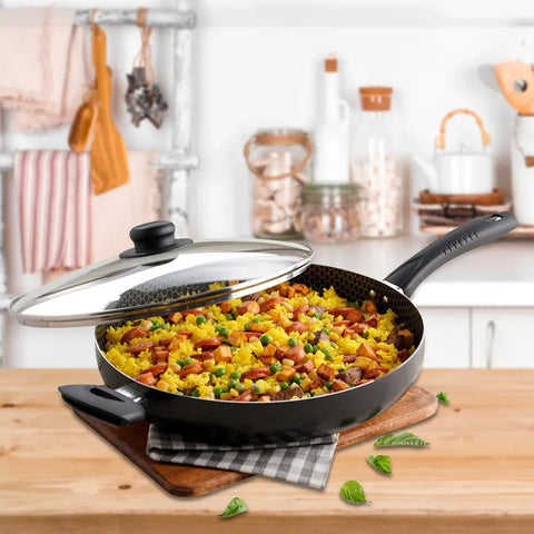 Sartén 6 Ultra de 30cm con recubrimiento antiadherente estampado y tapa de vidrio templado, ideal para cocinar de forma saludable y baja en grasa.